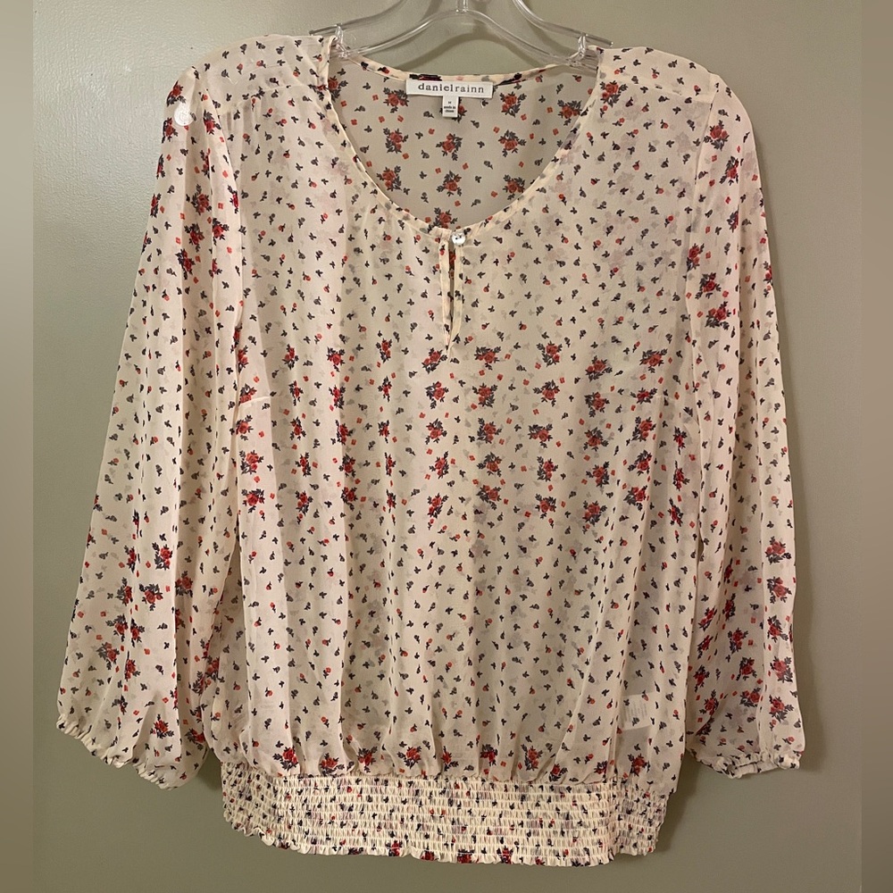 Daniel Rain size medium blouse